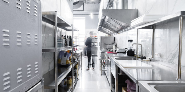 Limpiezas de Conductos de Extracción y Ventilación La Puebla de Cazalla · Cocina de Caterings