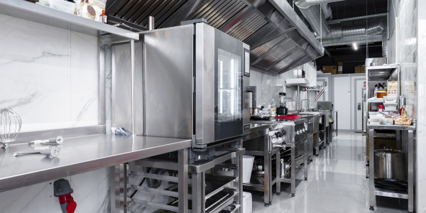 Limpiezas de Conductos de Extracción y Ventilación Brenes · Cocina de Guarderías