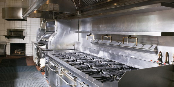 Limpiezas Campanas Extractoras de Cocinas en Sevilla · Cocina de Braserías