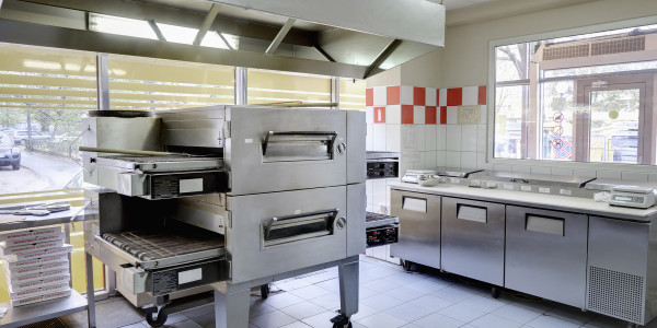 Limpiezas de Conductos de Extracción y Ventilación El Pedroso · Cocina de Residencias